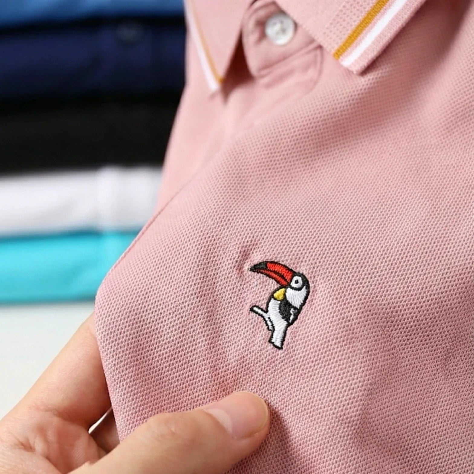 [Leve 6, Pague Só 3!] Polo Tucano Masculina em Seda Gelada e Poliéster de Alta Respirabilidade com Bordado Distintivo e Detalhes Litrados